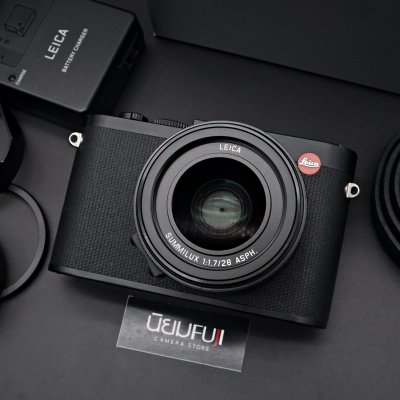 LEICA Q