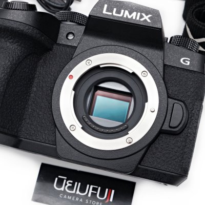 Lumix G90