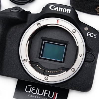 Canon EOS R50