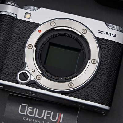 Fujifilm XM5