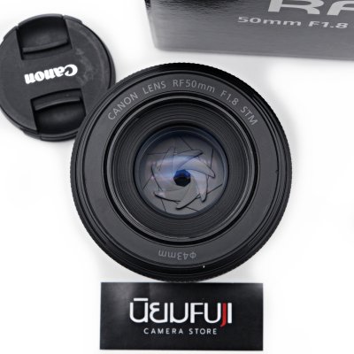 RF50mm F1.8 STM