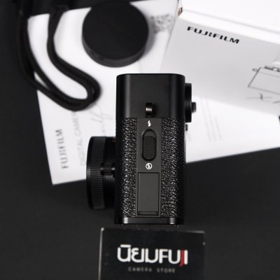 Fujifilm X half