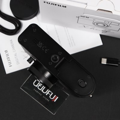 Fujifilm X half
