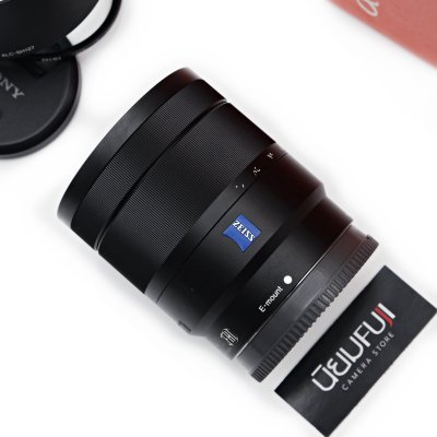 E16-70mm F4 ZA
