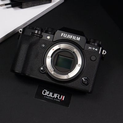 FUJIFILM XT4