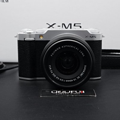 Fujifilm XM5