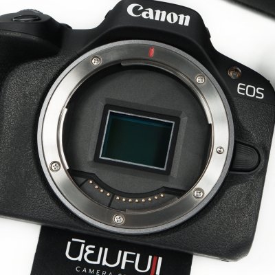 Canon Eos R50