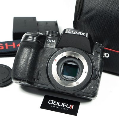 Lumix GH4