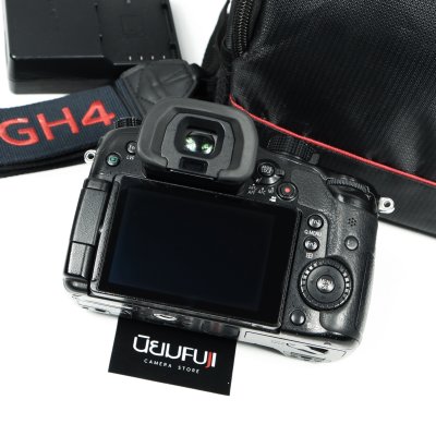 Lumix GH4