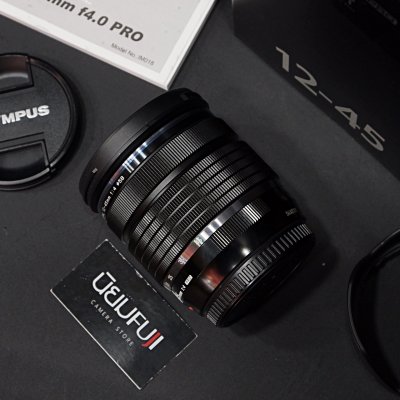 Zuiko 12-45mm F4 Pro