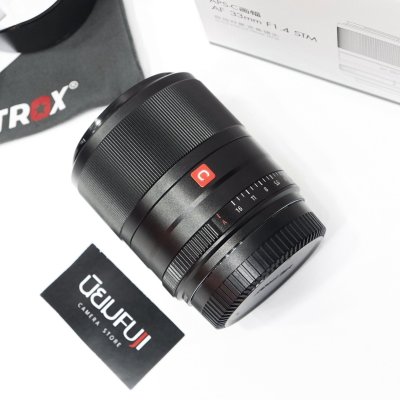 VILTROX 33mm F1.4 STM