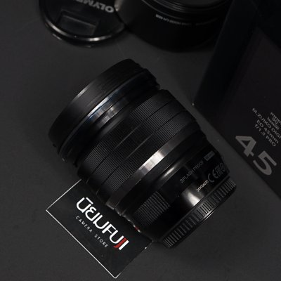 Zuiko 45mm F1.2 Pro