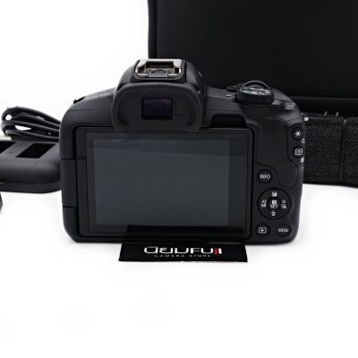 Canon EOS R50