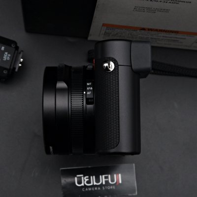 Leica D-LUX 8