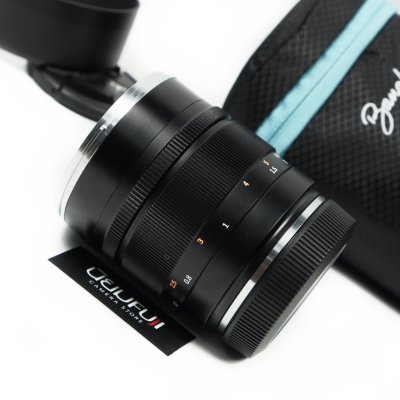 ZHONGYI 50mm F0.95 III