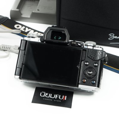 Olympus EM5 II
