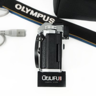 Olympus EM5 II