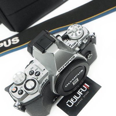 Olympus EM5 II