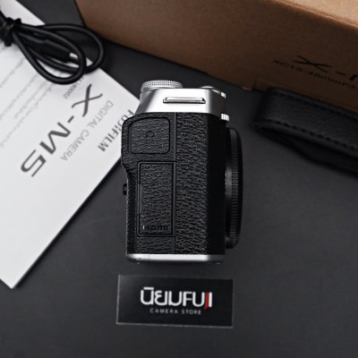 Fujifilm XM5 body