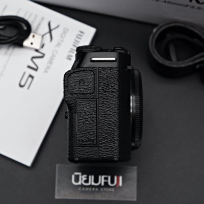 Fujifilm XM5 body