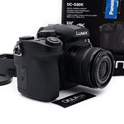 Lumix G90