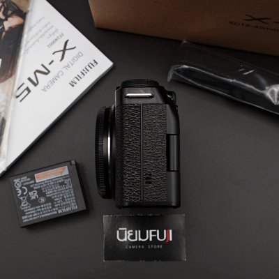 Fujifilm XM5 body