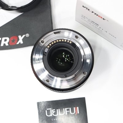VILTROX 33mm F1.4 STM