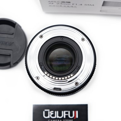 VILTROX AF 23mm F1.4