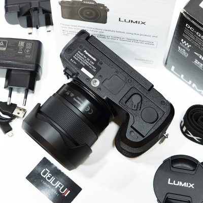 Lumix G90