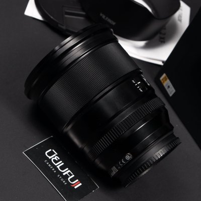 VILTROX 75mm F1.2 Pro