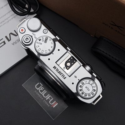 Fujifilm XM5 body