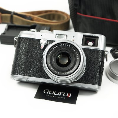 Fujifilm X100