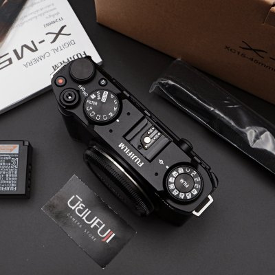 Fujifilm XM5 body