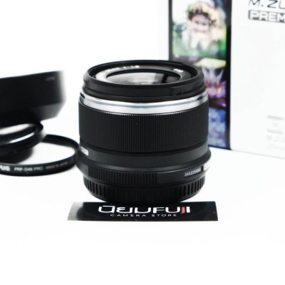Zuiko 25mm F1.8