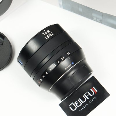 Zeiss 32mm F1.8