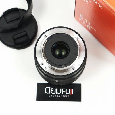 E11mm F1.8