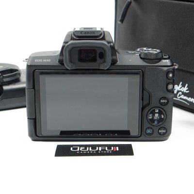 Canon EOS M50