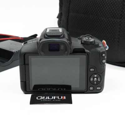 Canon EOS R50