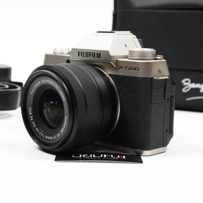 Fujifilm XT200