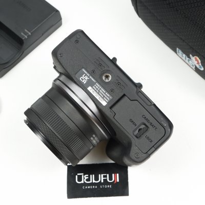 Canon EOS R50