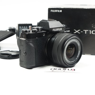 FUJIFILM XT100