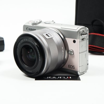 Canon EOS M100