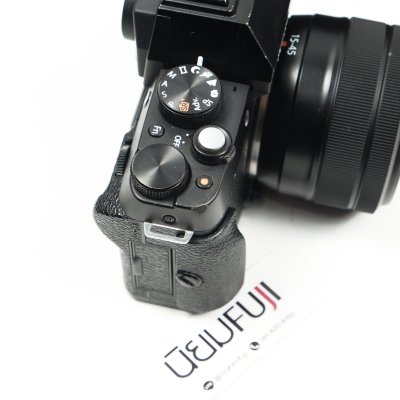 FUJIFILM XT100