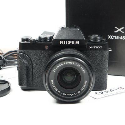 FUJIFILM XT100