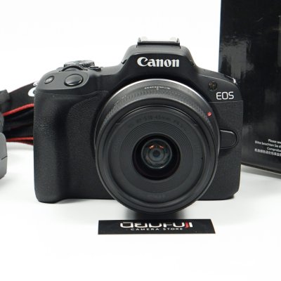 Canon EOS R50