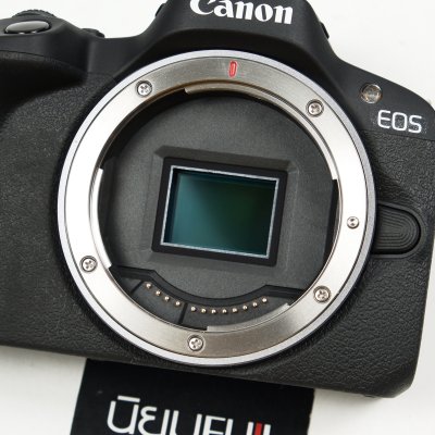 Canon EOS R50