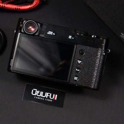 Fujifilm X100V