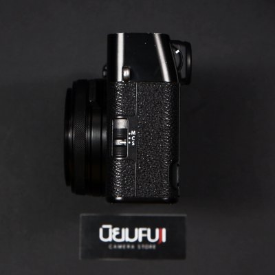 Fujifilm X100V