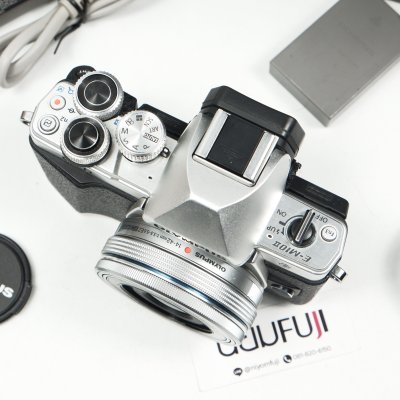 Olympus EM10 II