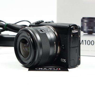 EOS M100